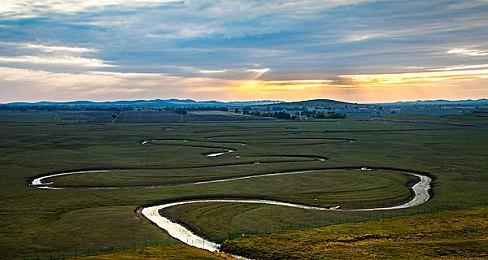 《心灵杀手2》将有更开放的地区 支持自由探索